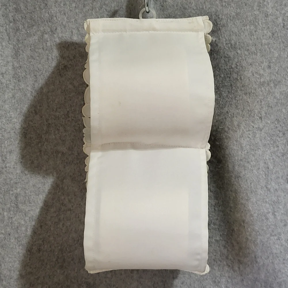 Vintage 2 Roll Fabric Toilet Paper Holder Ivory Cutwork Lace Embroidery Romantic